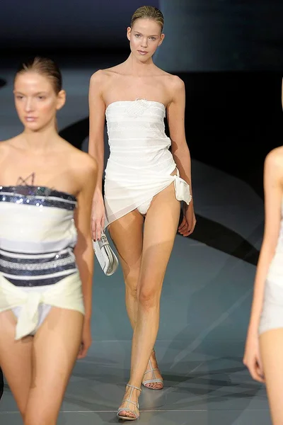 Look 75